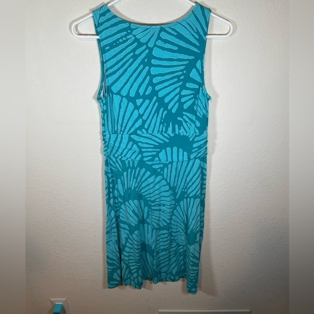 Tommy Bahama V-Neck Sleeveless Shell Print Turquoise Dress - Picture 6 of 6